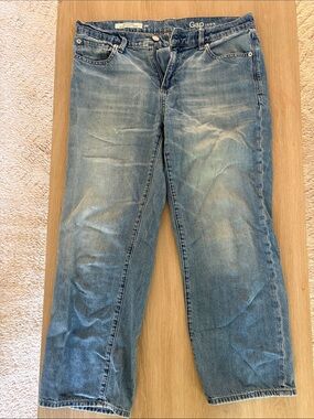 GAP Women's Washed Blue Straight-Leg Jeans